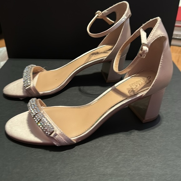 Badgley Mischka JEWEL Ramsay Sandals Ankle Strap Block Heels Champagne Blush NEW - Picture 7 of 15